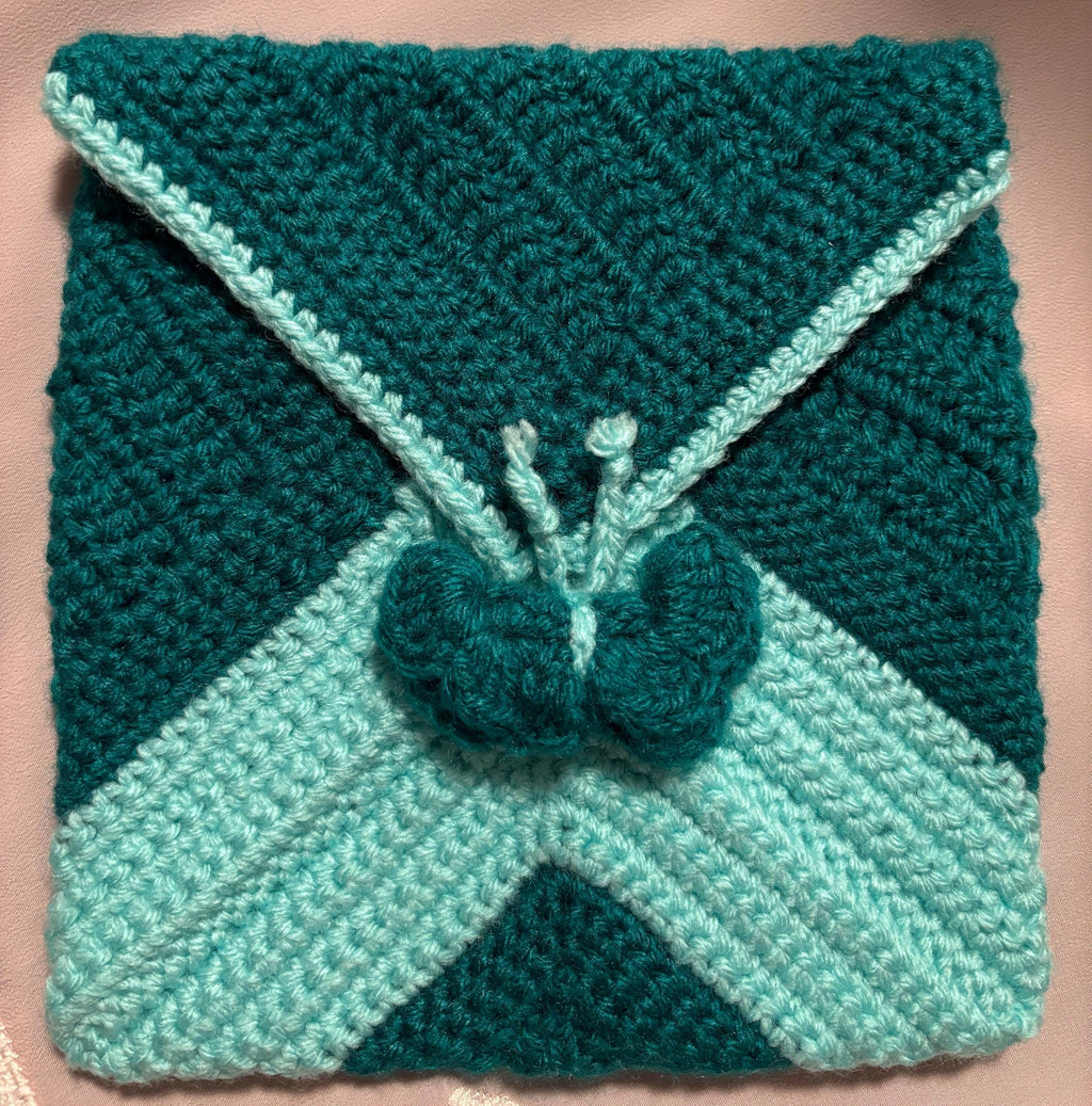 Crochet crossbody bag.