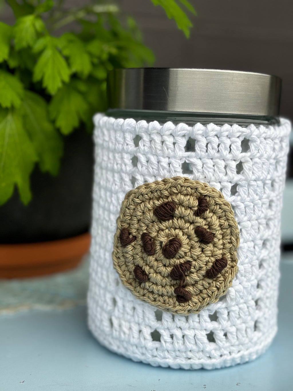 Crochet cookie jar cover.