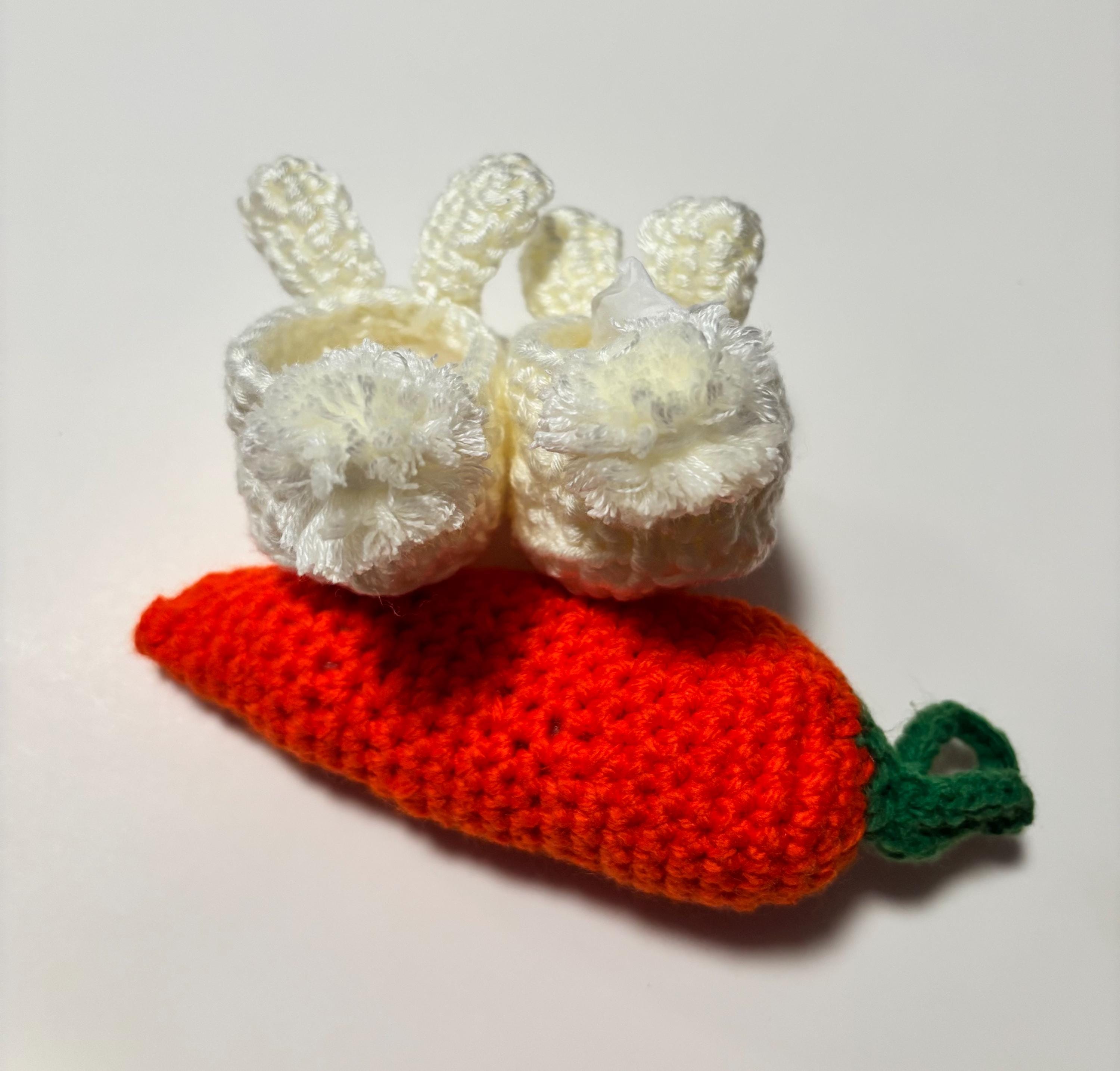 Crochet bunny baby set.