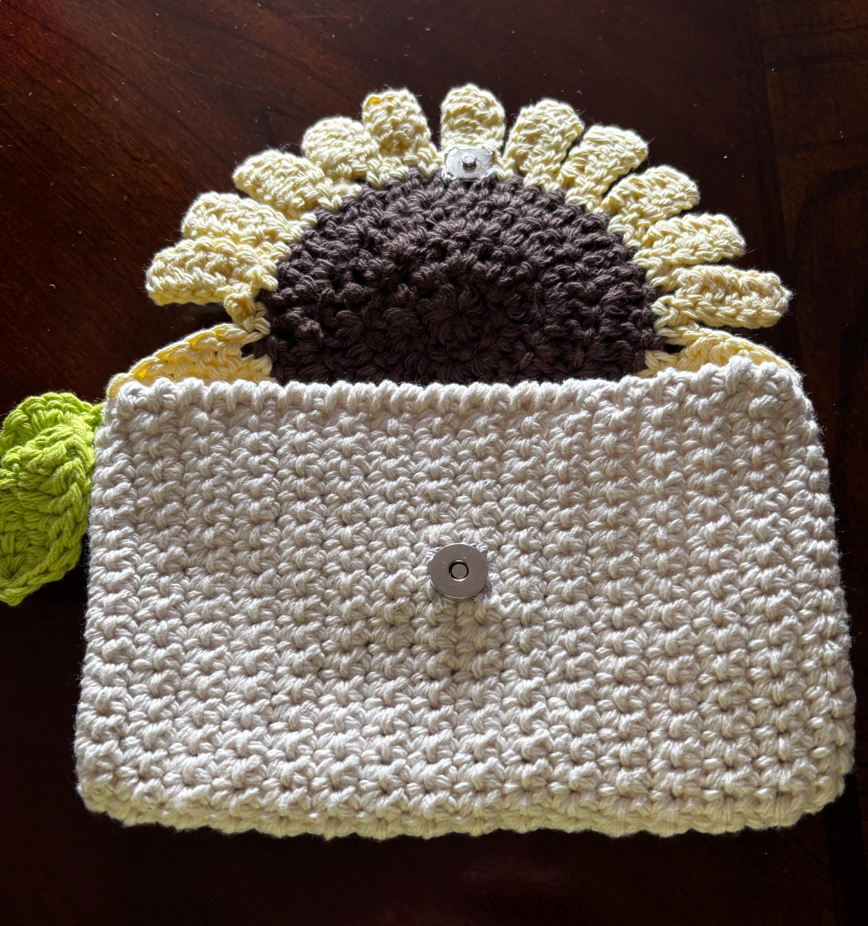 Crochet sunflower wallet.