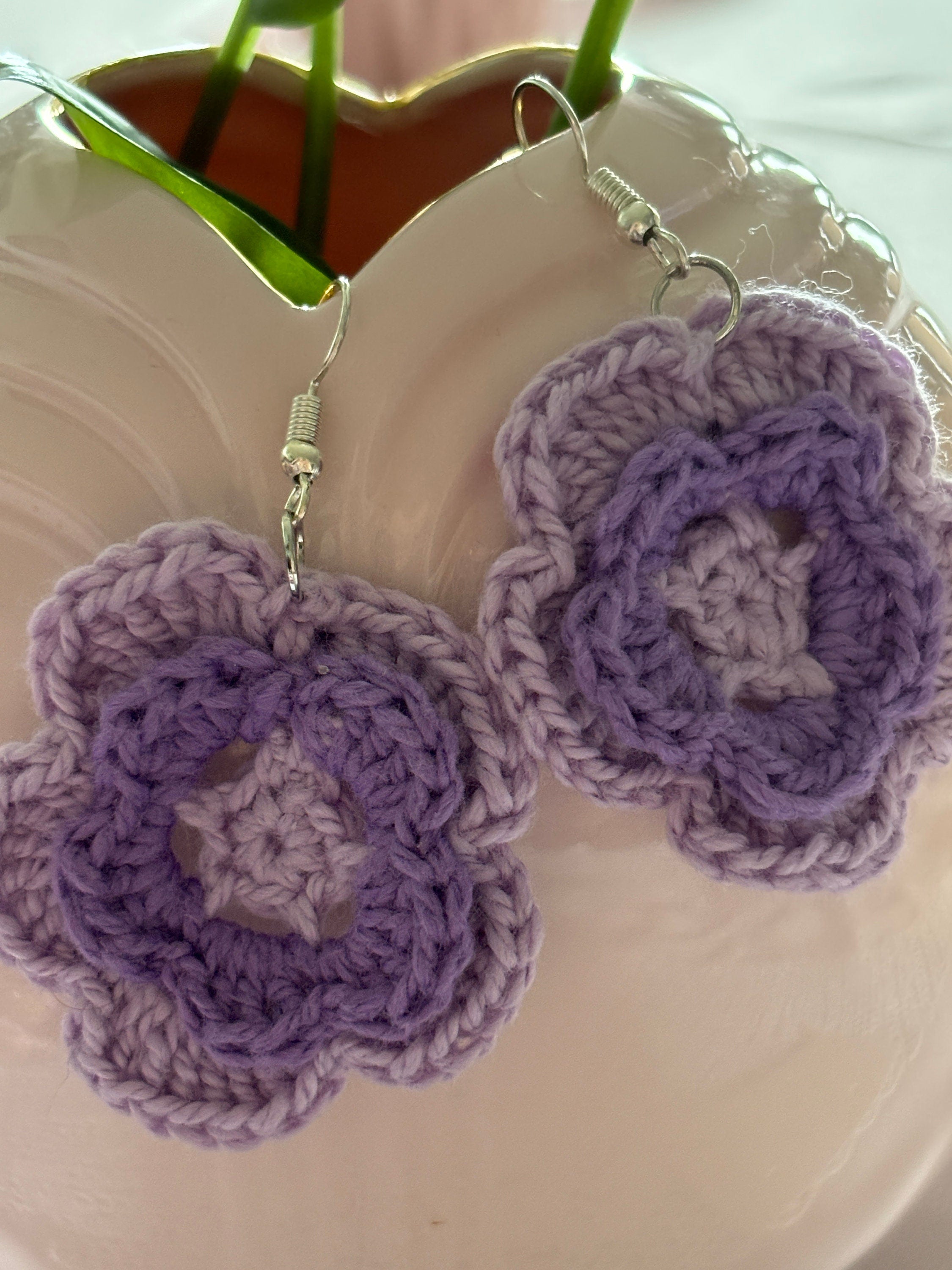 Crochet Flower Earrings: Summer Colors