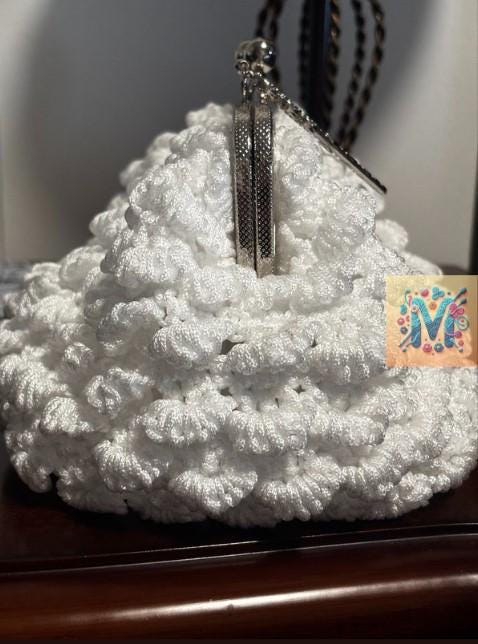 White Crochet Purse: Elegant Clutch Bag