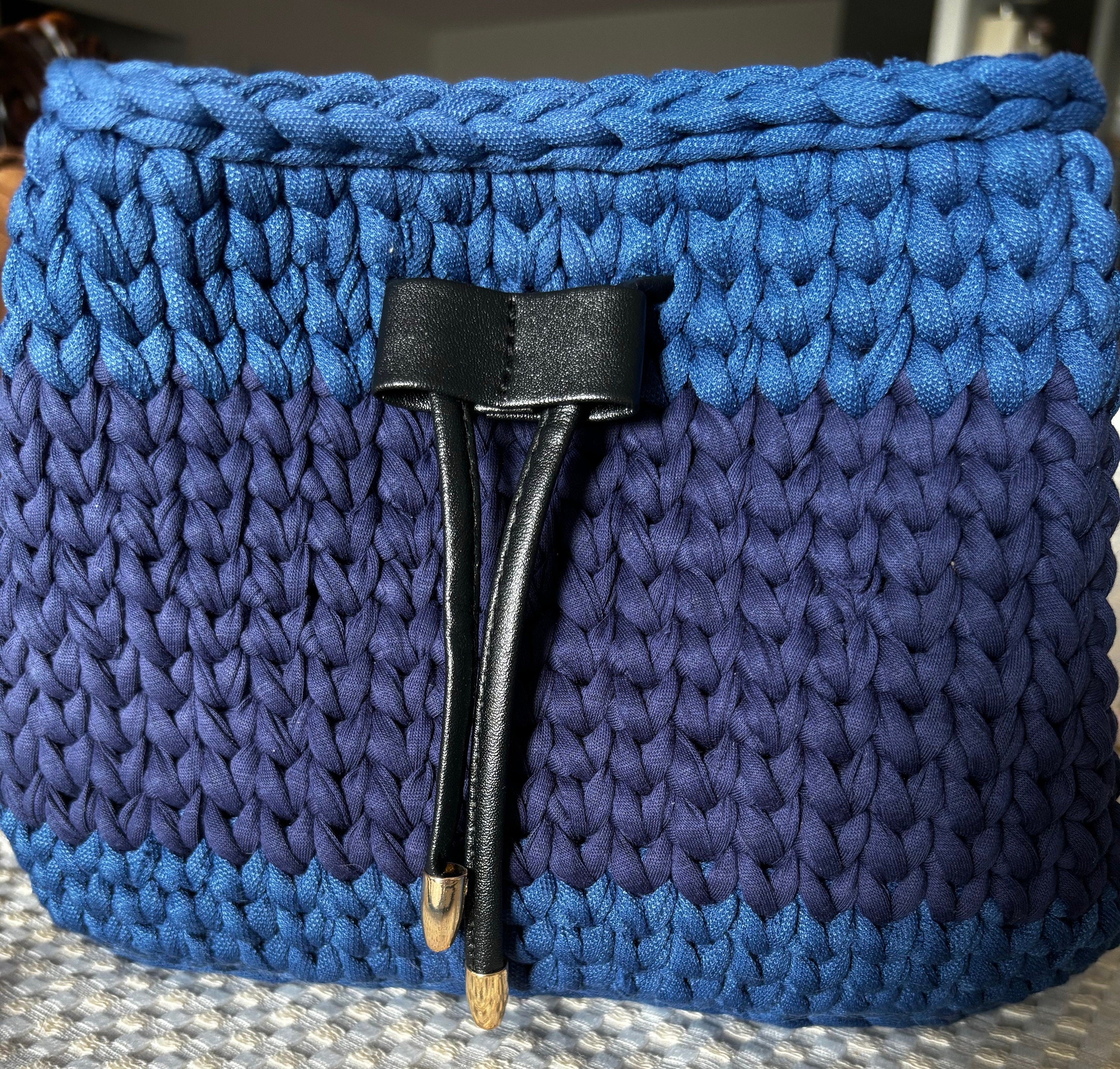 Crochet T-Shirt Yarn Handbag with Leather Base