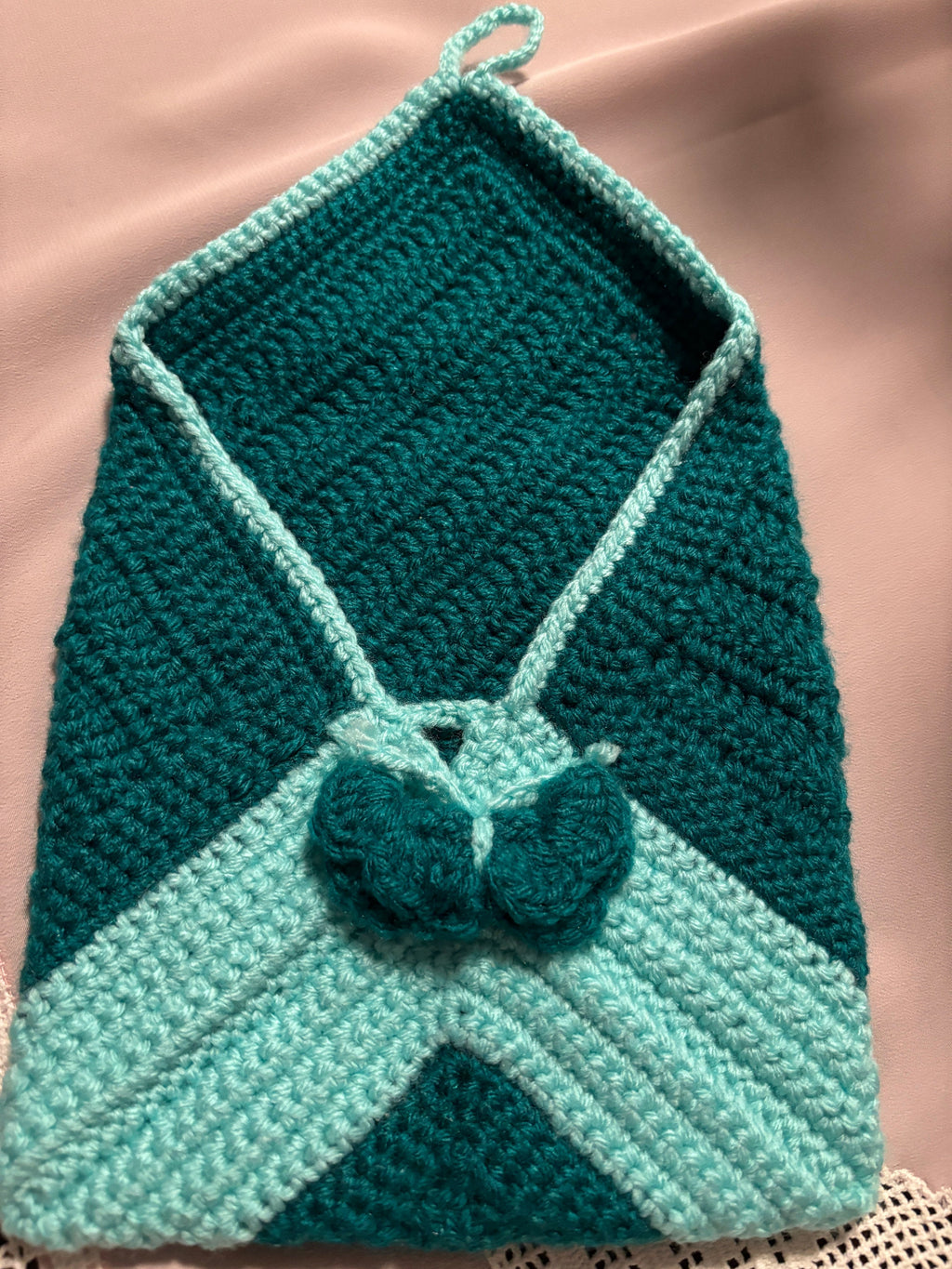 Crochet crossbody bag.