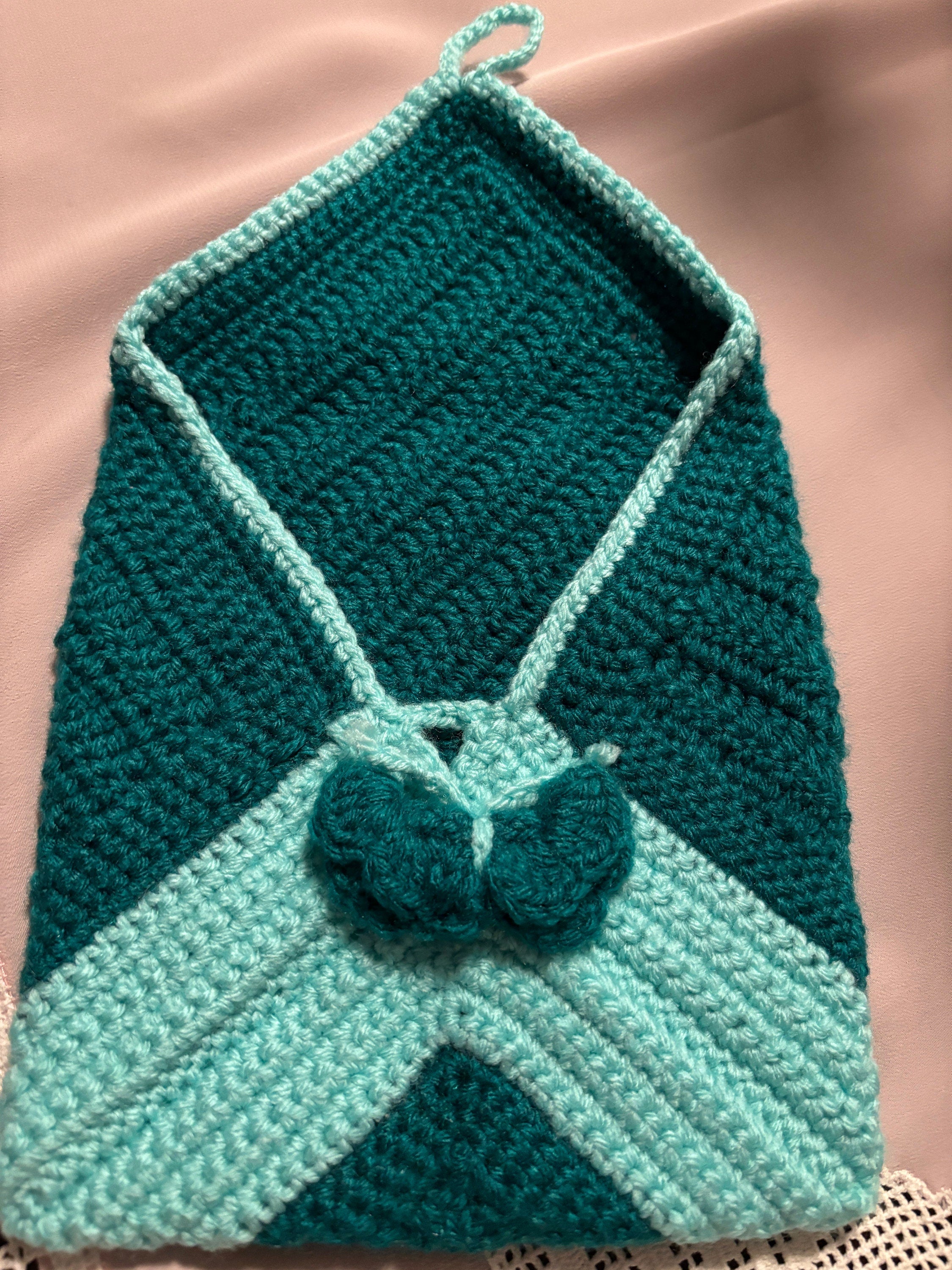 Crochet crossbody bag.