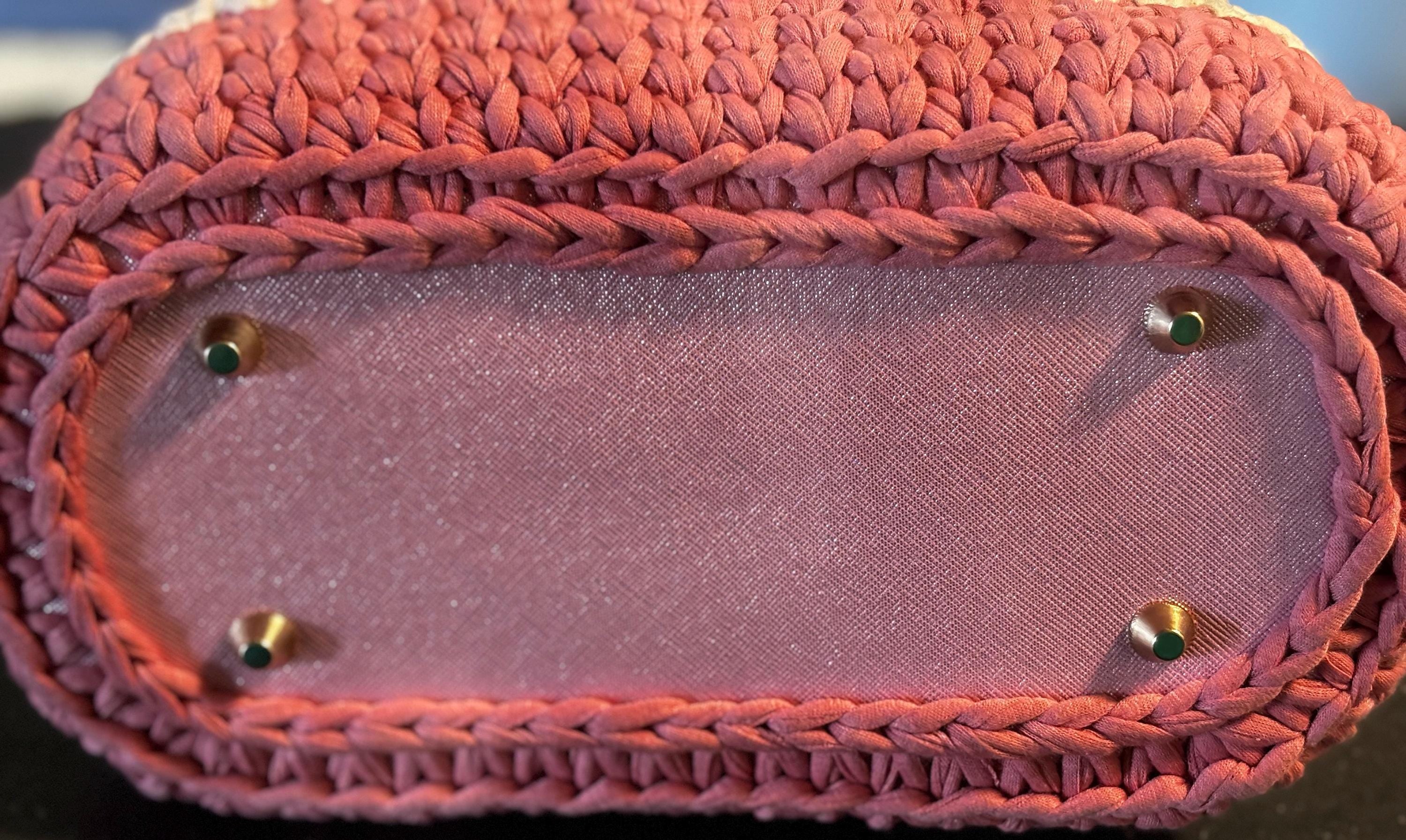 Crochet T-Shirt Yarn Handbag with Leather Base