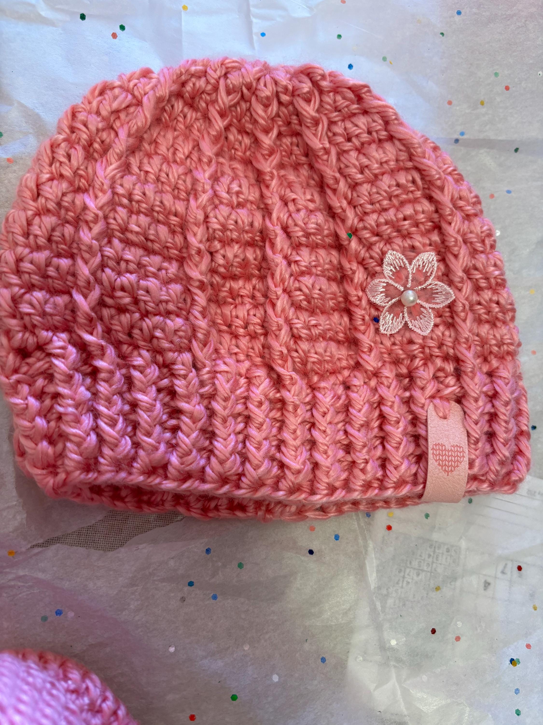 Crochet baby  hat and booties set.