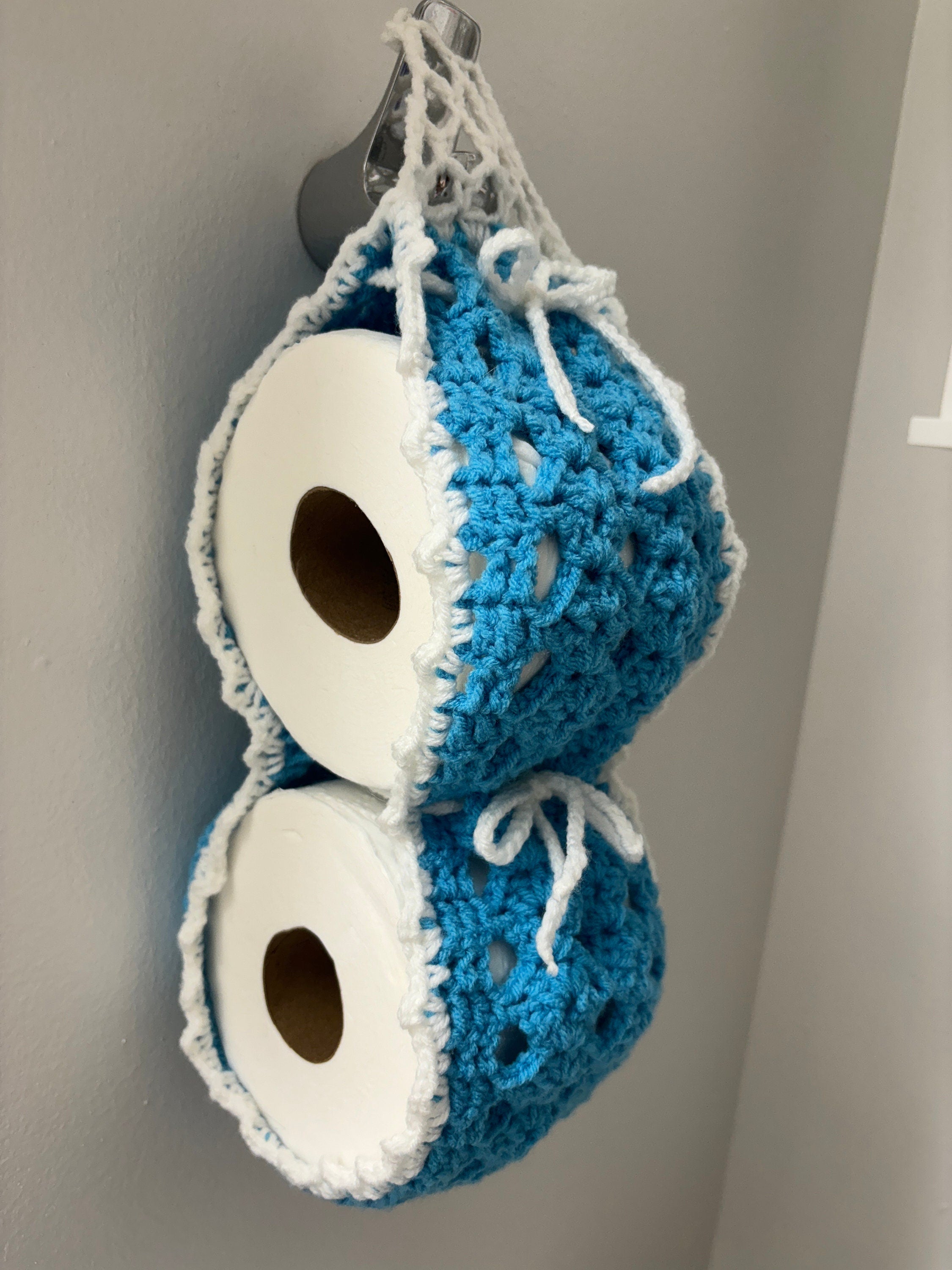 Double rroll crochet holder.