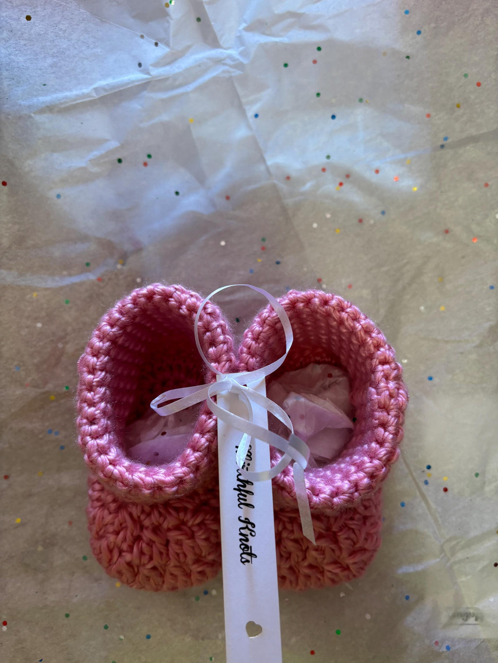 Crochet baby  hat and booties set.